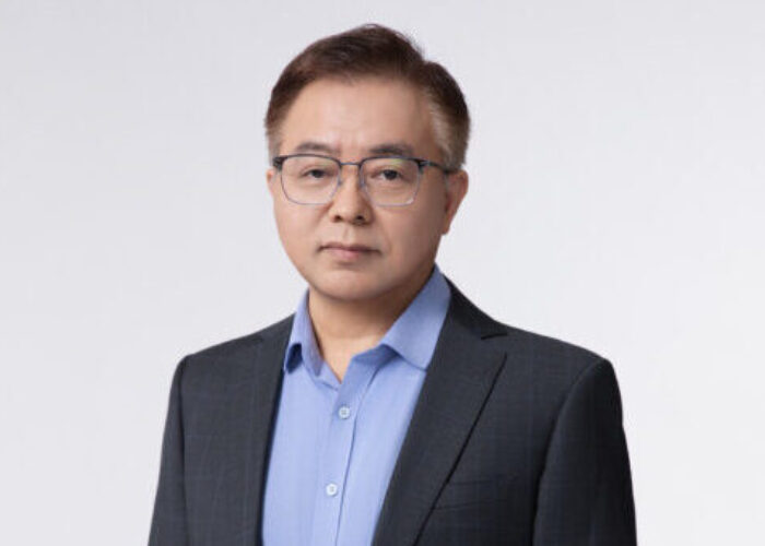 Yongqian Wang headshot.