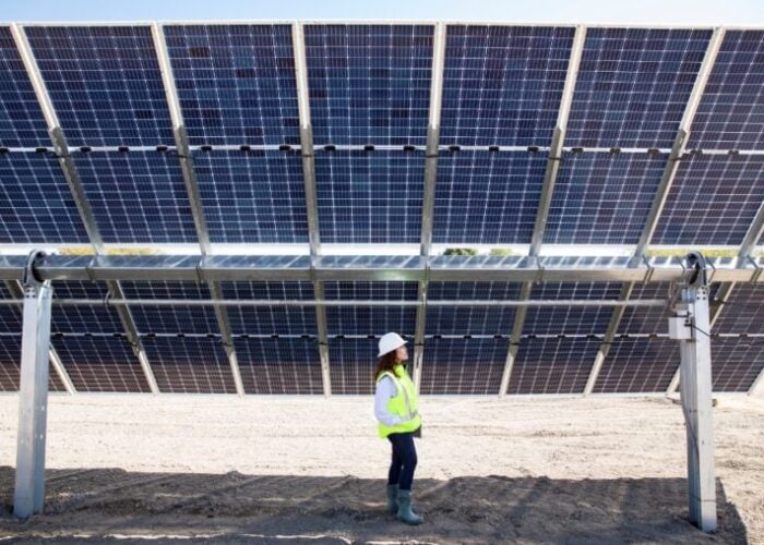 Nextracker_gemini_dual_bifacial_module_tracker-768x508